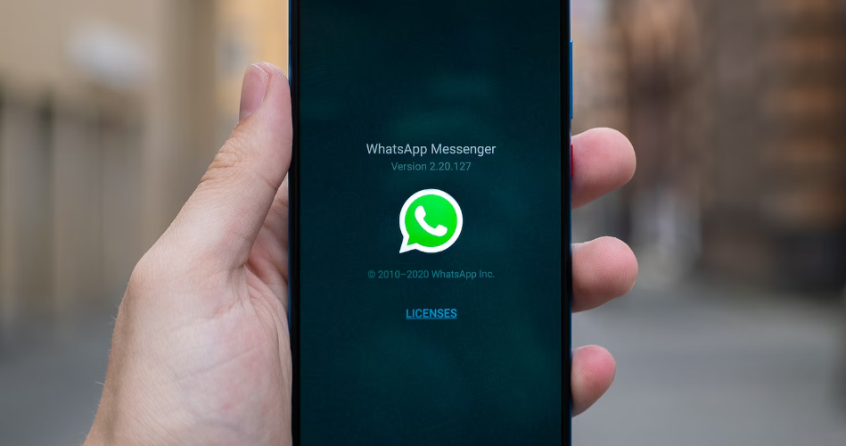 WhatsApp Group vs. WhatsApp Community